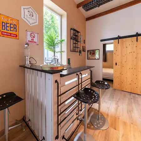 Elegant Place In * Goesnes