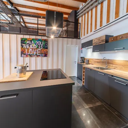 With Indoor Swimming Pool Holiday home