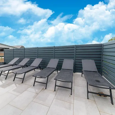 With Indoor Swimming Pool Holiday home Goesnes