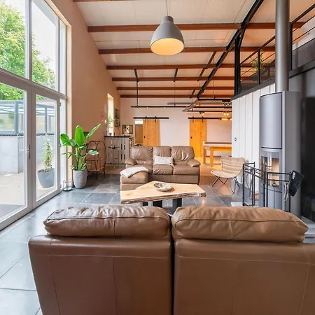 With Indoor Swimming Pool Holiday home