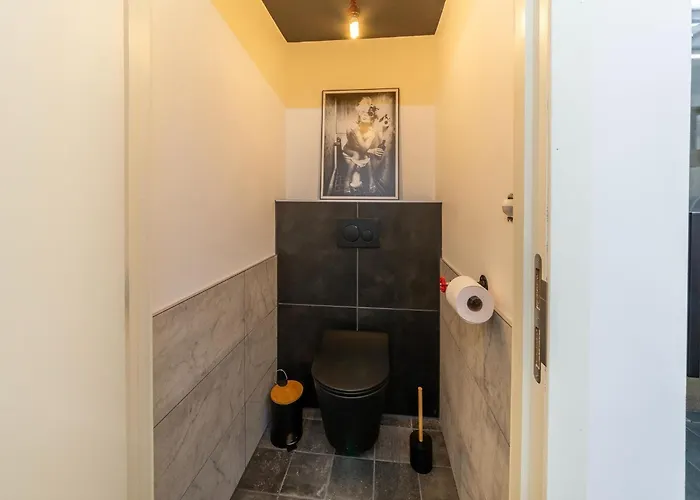 Vakantiehuis Elegant Place In *