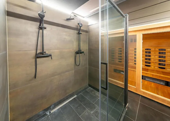 Elegant Place In Goesnes